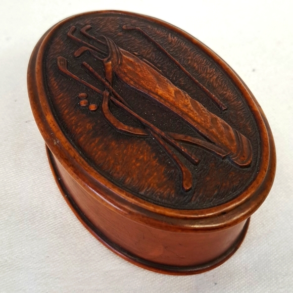Vintage wood look snuff / trinket box with vintage golf club design - Picture 2 of 7